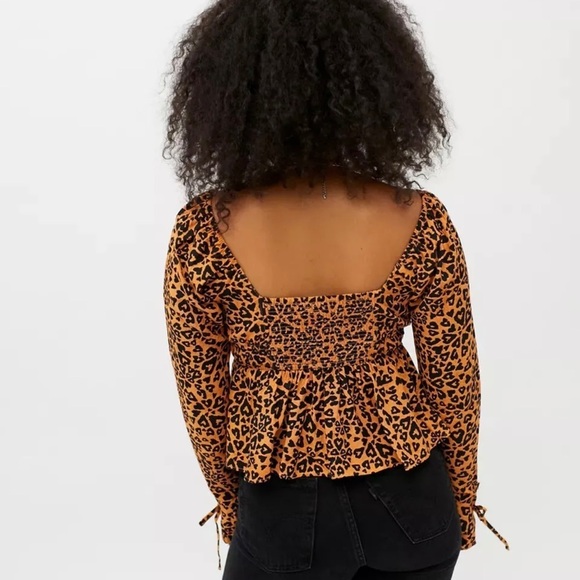 SOLD Urban Outfitters UO Ava Heart Print Smocked Blouse Size M - Picture 3 of 10